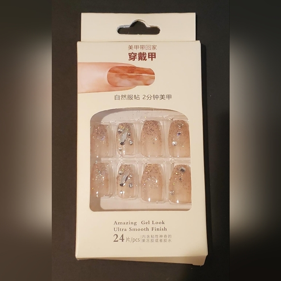 Press on Nails, Full Set, Manicure, Customized, Decorative - Picture 9 of 10